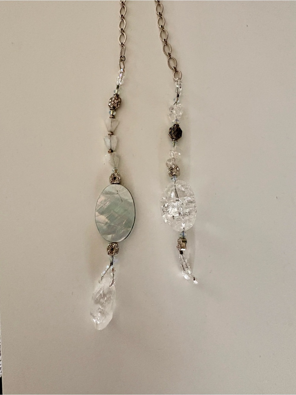 *RARE* Vintage Retired Silpada 58” Sterling, Crystal, and Mother of Pearl Lariat